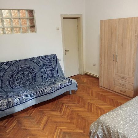 Romana City Center Studio Apartment Bucharest Luaran gambar