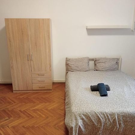 Romana City Center Studio Apartment Bucharest Luaran gambar